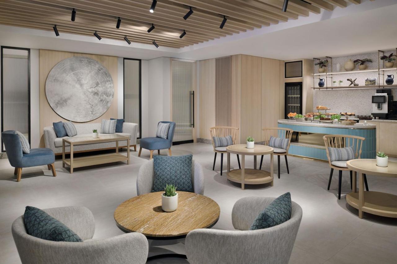 Delta Hotels By Marriott Dubai Investment Park Exterior foto
