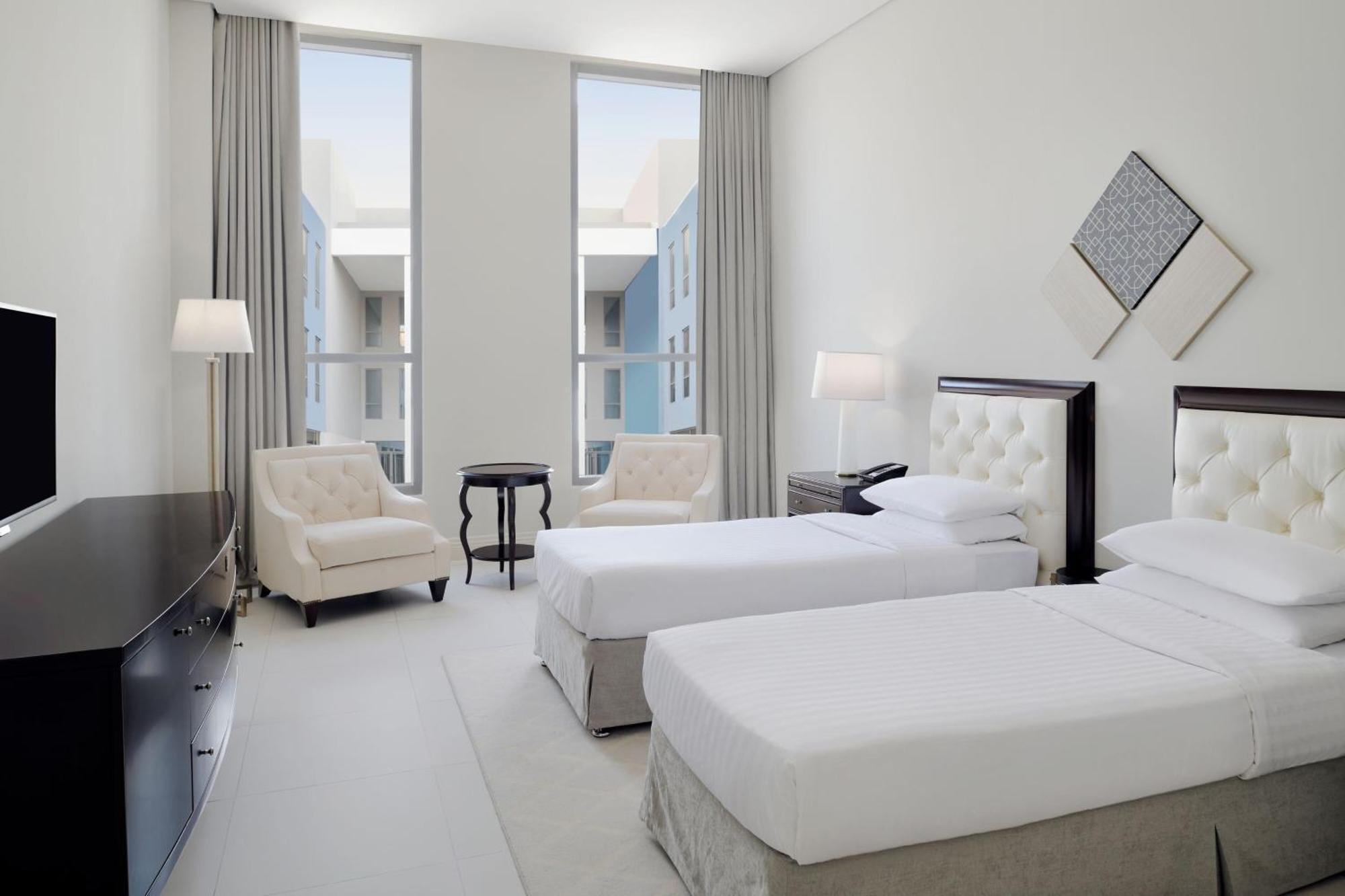 Delta Hotels By Marriott Dubai Investment Park Exterior foto